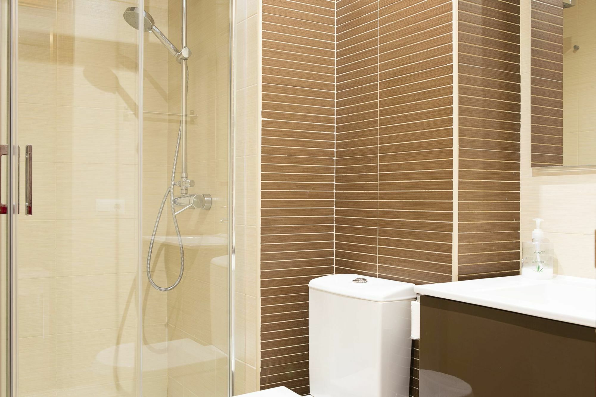 Suncity Loft Carreteria Málaga Buitenkant foto